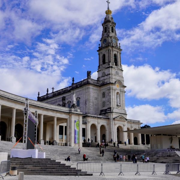 Fátima, Nazaré and Óbidos Tour